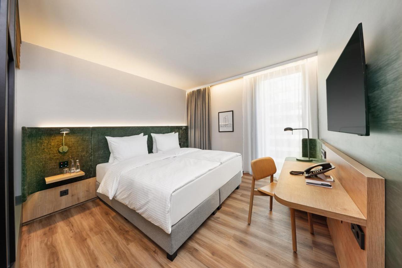 H+ Hotel Frankfurt エッシュボルン エクステリア 写真