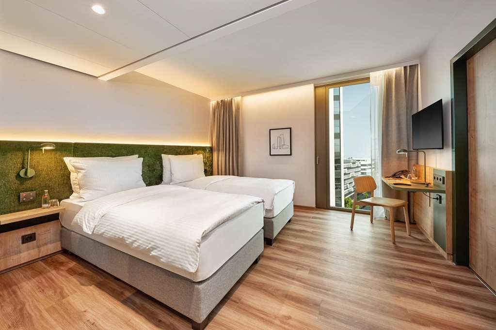 H+ Hotel Frankfurt エッシュボルン 部屋 写真